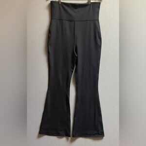 Smash + Tess fold over high waisted flare joggers Sz L